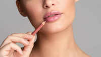 ​Use a lip liner