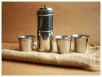 <i class="tbold">south indian filter coffee</i>
