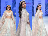 Hina Khan dazzles in a lehenga at Bombay Times Fashion Week