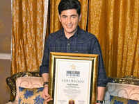 Aasif Sheikh acknowledged by World Book of Records, <i class="tbold">london</i>