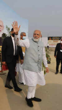 Prime Minister Modi lands in a C-130 Hercules plane on the airstrip constructed on the Expressway.