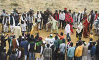 Farmers celebrate at <i class="tbold">ghazipur</i> border
