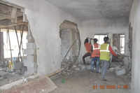 TMC demolishes <i class="tbold">illegal structure</i>