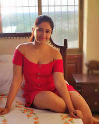 Poonam Bajwa Hot And Nude - Actress Poonam Bajwa Photos | Images of Actress Poonam Bajwa - Times of  India