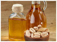 Health benefits of <i class="tbold">peanut oil</i>