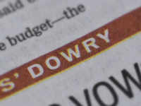 4 reasons why the <i class="tbold">dowry</i> system is horrible