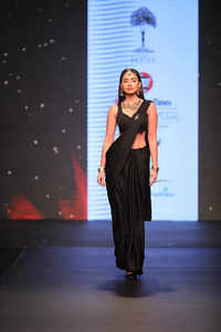 Check out our latest images of <i class="tbold">international institute of fashion design</i>