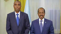 Somali president suspends PM's powers, accusing him of looting