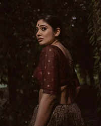 Veena Nandakumar: Movies, Photos, Videos, News, Biography ...