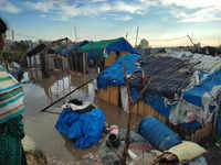 ​Slums at Munekolalu and <i class="tbold">bellandur</i> inundated, over 1,500 families affected​. (Photo: Shreyas HS)