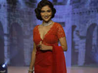 ​Highlights of Day 2 of Chandigarh <i class="tbold">times fashion week</i> 2022