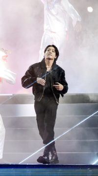 On Sunday, Jungkook performed the official anthem of FIFA World Cup 2022 in Qatar.