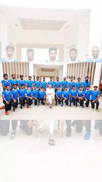 CM with Indian Hockey team members
