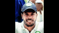 Cricketer <i class="tbold">umesh yadav</i> duped of Rs 44 lakh by manager in Nagpur