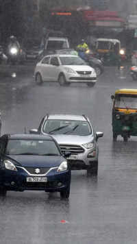 Delhi: IMD predicts light rain in coming days