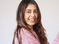 Newly married bride Niti Taylor makes 'atta halwa' for 'pehli rasoi'; see  photo - Times of India