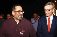 New pictures of <i class="tbold">rajeev chandrasekhar</i>