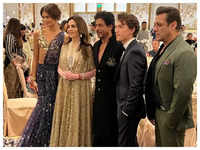 Salman and Shah Rukh Khan pose with Tom Holland and Zendaya