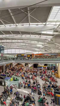 UK's London <i class="tbold">heathrow airport</i> at #8
