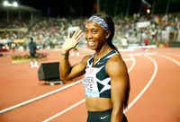 Athletics-Jamaican women underline sprint dominance with big relay win