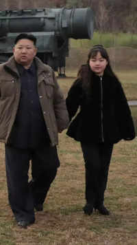 ​<i class="tbold">North Korean leader Kim Jong Un</i> and his daughter Ju Ae​