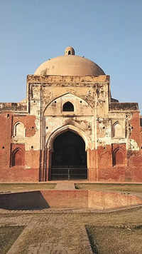 13. Kabuli Bagh Mosque, <i class="tbold">panipat</i>, Haryana