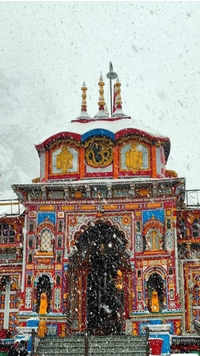 Registrations For <i class="tbold">char dham yatra</i>