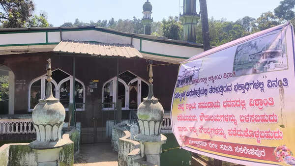 Karnataka: Hassan dargah offers food, place for Shiva devotees