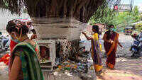 Devotees practice social distancing during VatPoornima pooja 