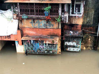 Mithi river in spate, Kurla West housing societies flooded