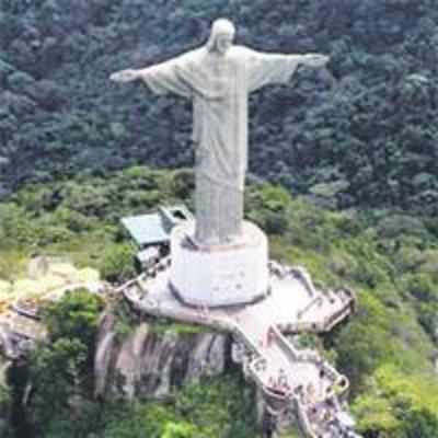 Holier than thou? Rio's Christ statue to have rival