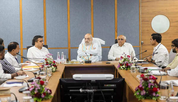 Shah reviews Gandhinagar infrastructure, meets new councillors of Ahmedabad Municipal Corporation