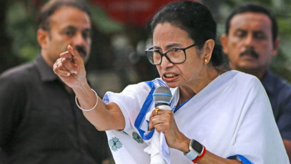 EC has become a BJP agent to implement NRC: Mamata Banerjee