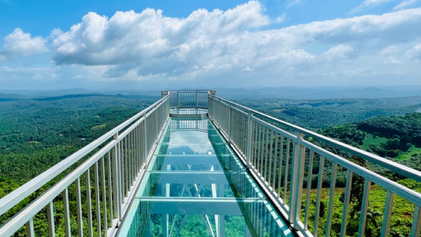 Dare to Look Down? Vizag Unveils India’s Longest Glass Skywalk; a 262m Cliff-Edge Walk of Pure Thrill