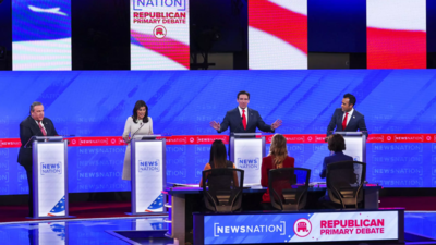 Republican Presidential Debate Updates live updates: 'Nikki = corrupt,' Ramaswamy writes on notepad