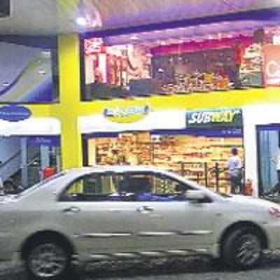 BPCL eyeing 2K cr from retail tie-ups