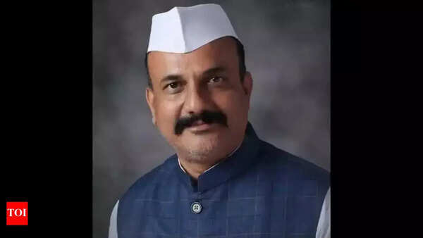 'Hindi in schools is an attack on Marathi culture'