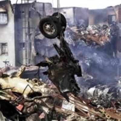 Nigeria crash toll nears 200, Indian among dead