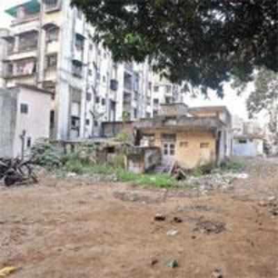 Ulhasnagar civic official who signed on shady deals goes into hiding