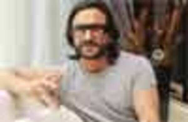 Saif's Hollywood looks in Agent Vinod