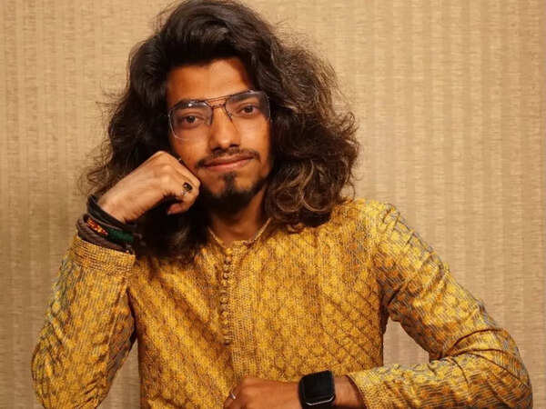 Momin Khan Sarangi: Arijit Singh does a lot for society, especially poor children