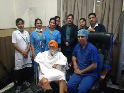 107-year-old man undergoes hip replacement surgery