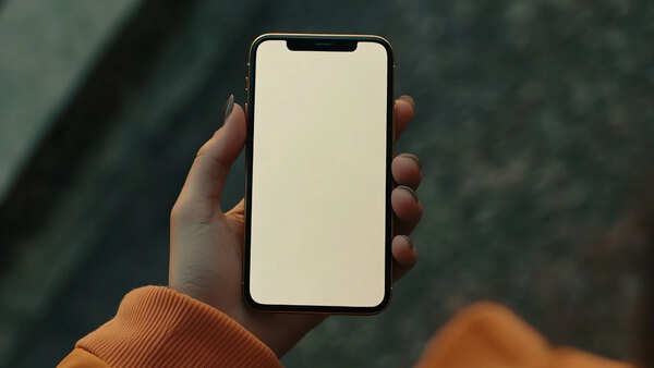 AMOLED vs OLED vs LCD: Which display technology delivers the best picture quality, battery efficiency, and overall performance