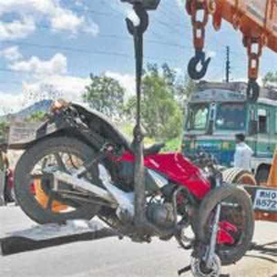 Truck crushes 3 bike-riders