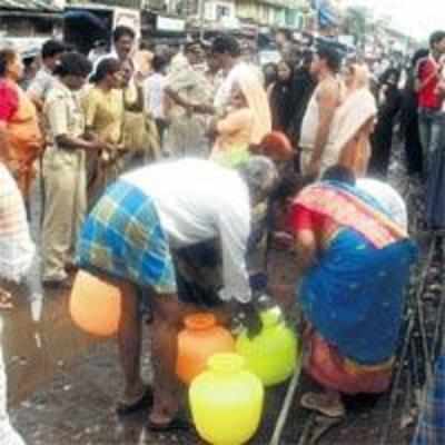 BMC, police begin crackdown on illegal water vendors