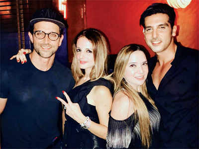 Hrithik Roshan at Sussanne Khan’s birthday by the bay