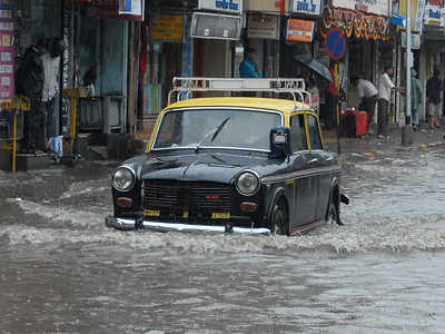 Mumbai Rains: It’s kaali-peeli as Ola, Uber play sniffy