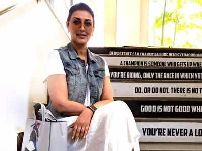 Watch: Sonali Bendre Behl's intense aqua therapy training session