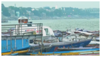 Boat services resume in Varanasi 