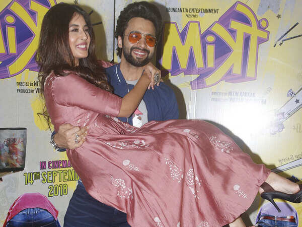 Photos: Jackky Bhagnani and Kritika Kamra get candid about ‘Mitron’ as they launch their Garba anthem ‘Kamariya’